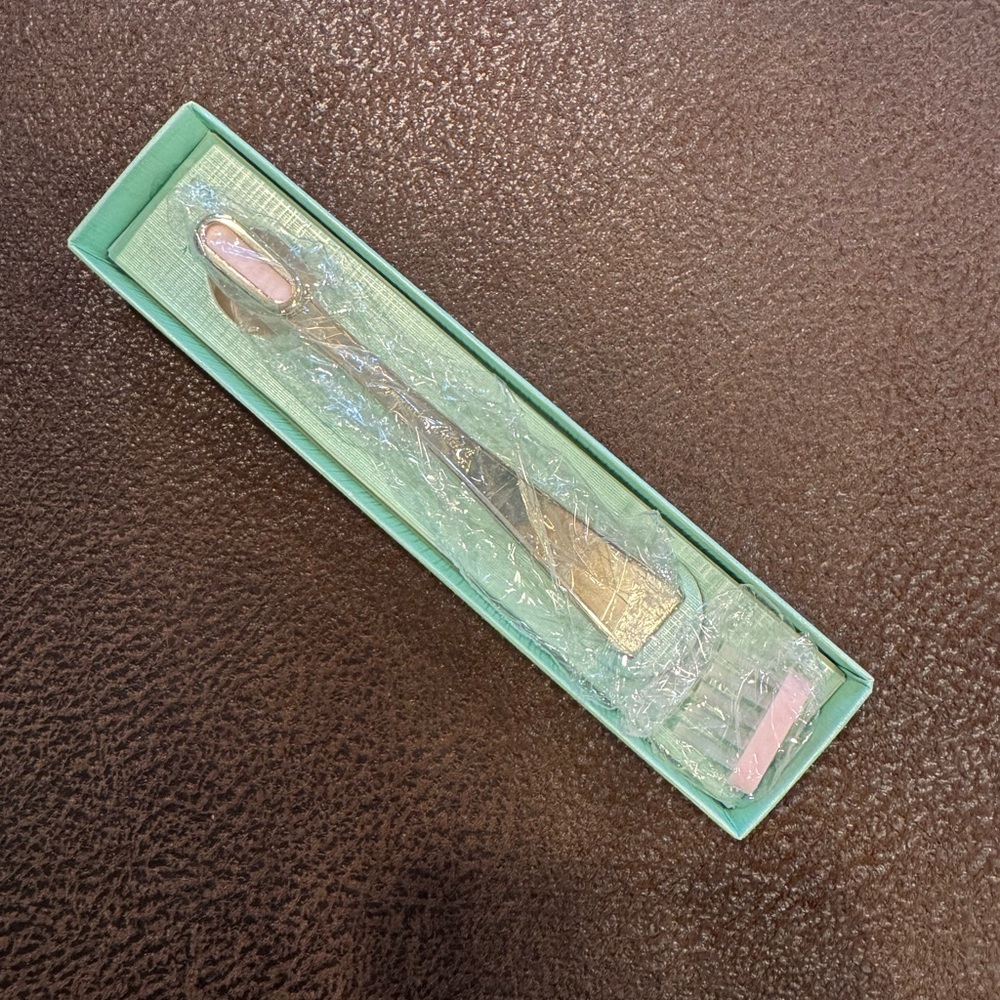 Charming Sterling Silver Baby Pink Toothbrush - Picture 3 of 5